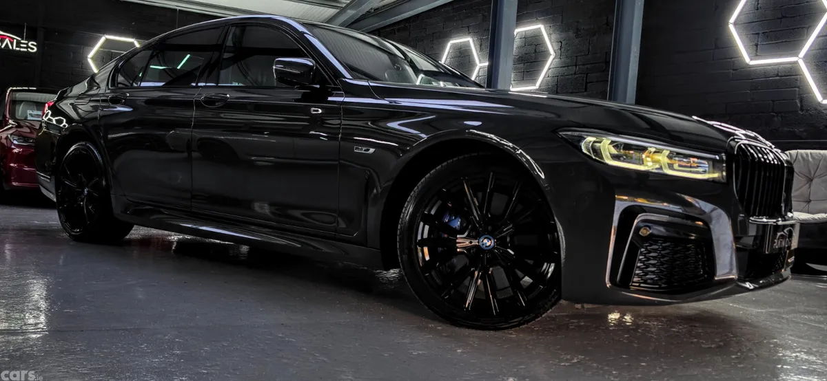BMW 7-Series Saloon, Petrol Plug-in Hybrid, 2022, Grey