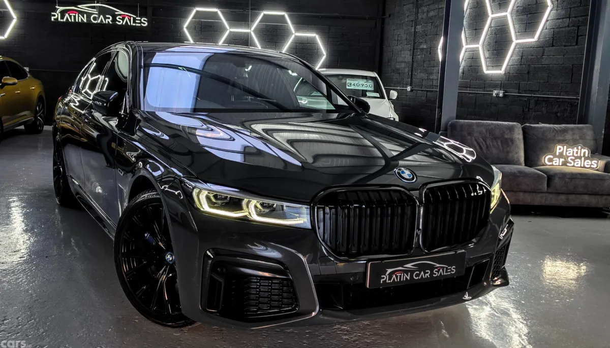 BMW 7-Series Saloon, Petrol Plug-in Hybrid, 2022, Grey