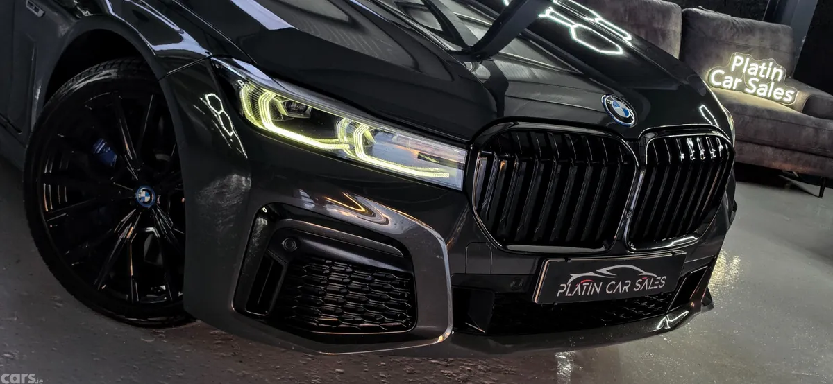BMW 7-Series Saloon, Petrol Plug-in Hybrid, 2022, Grey