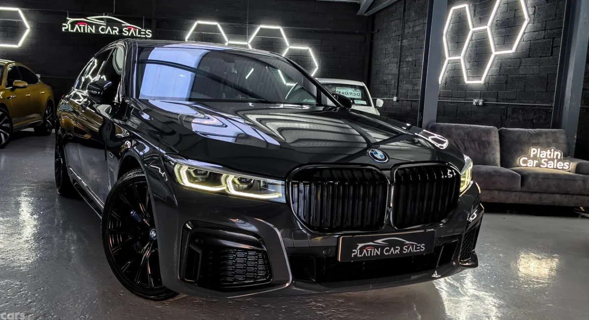 BMW 7-Series Saloon, Petrol Plug-in Hybrid, 2022, Grey