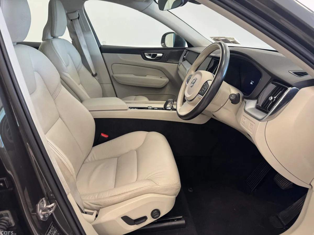 Volvo XC60 SUV, Diesel, 2021, Grey
