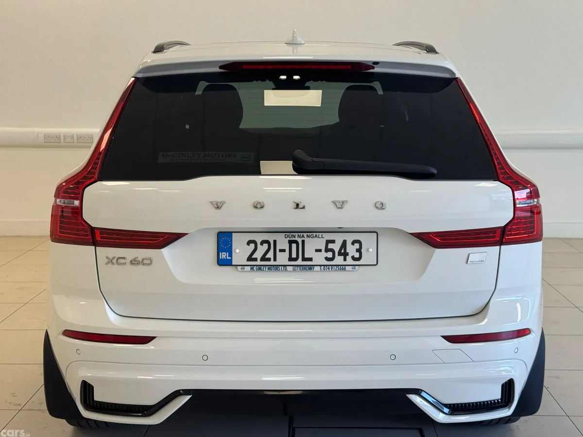 Volvo XC60 SUV, Petrol Plug-in Hybrid, 2022, White