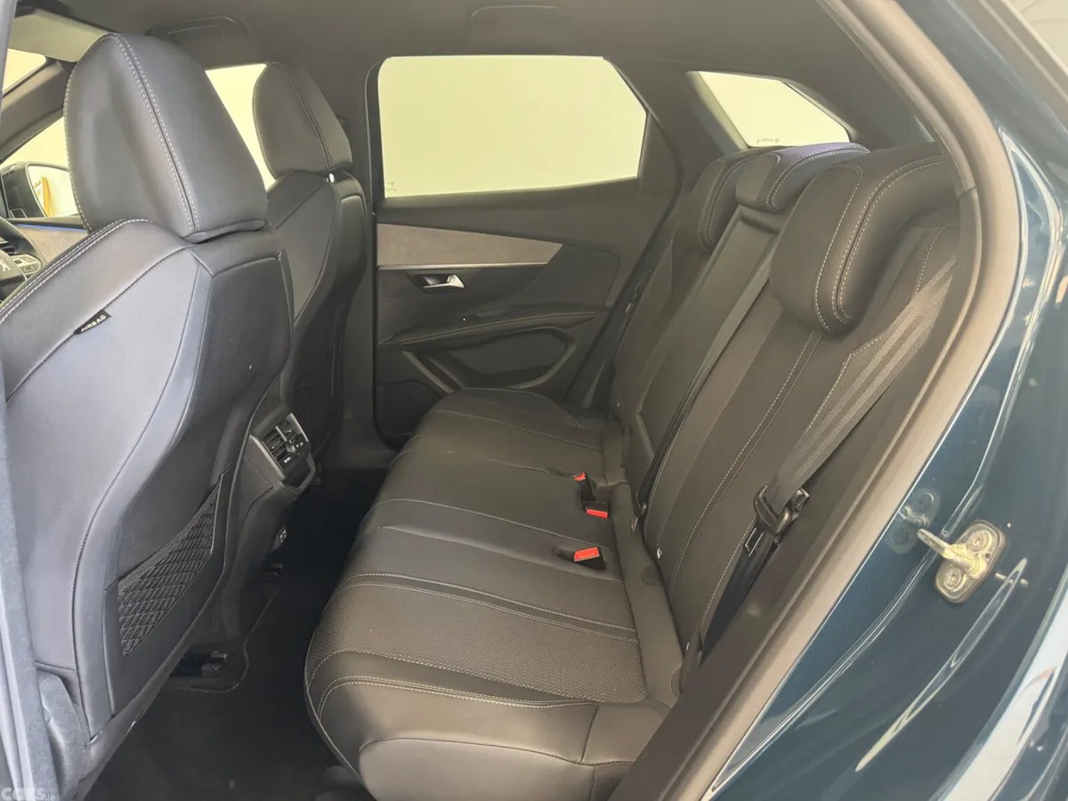 Peugeot 3008 MPV, Diesel, 2024, Blue