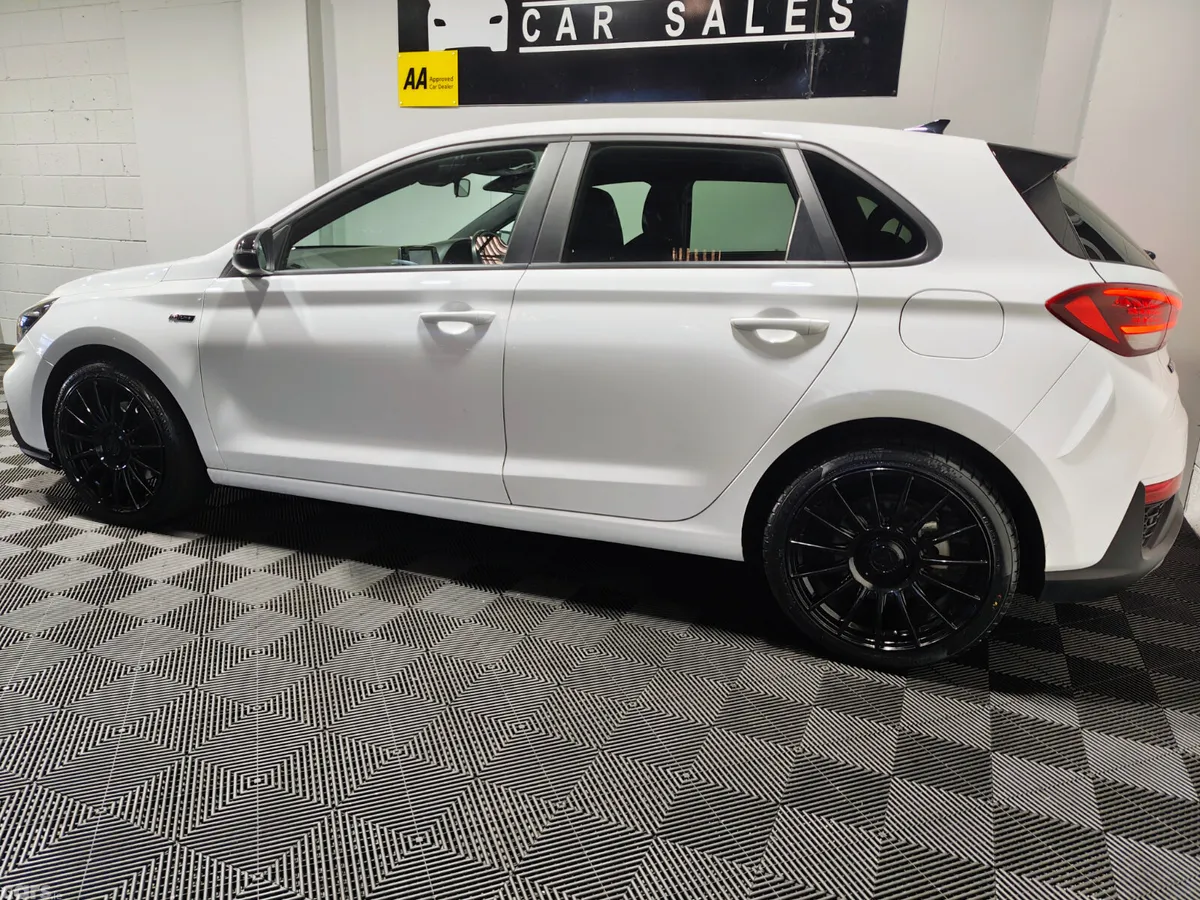 Hyundai i30 Hatchback, Petrol, 2022, White