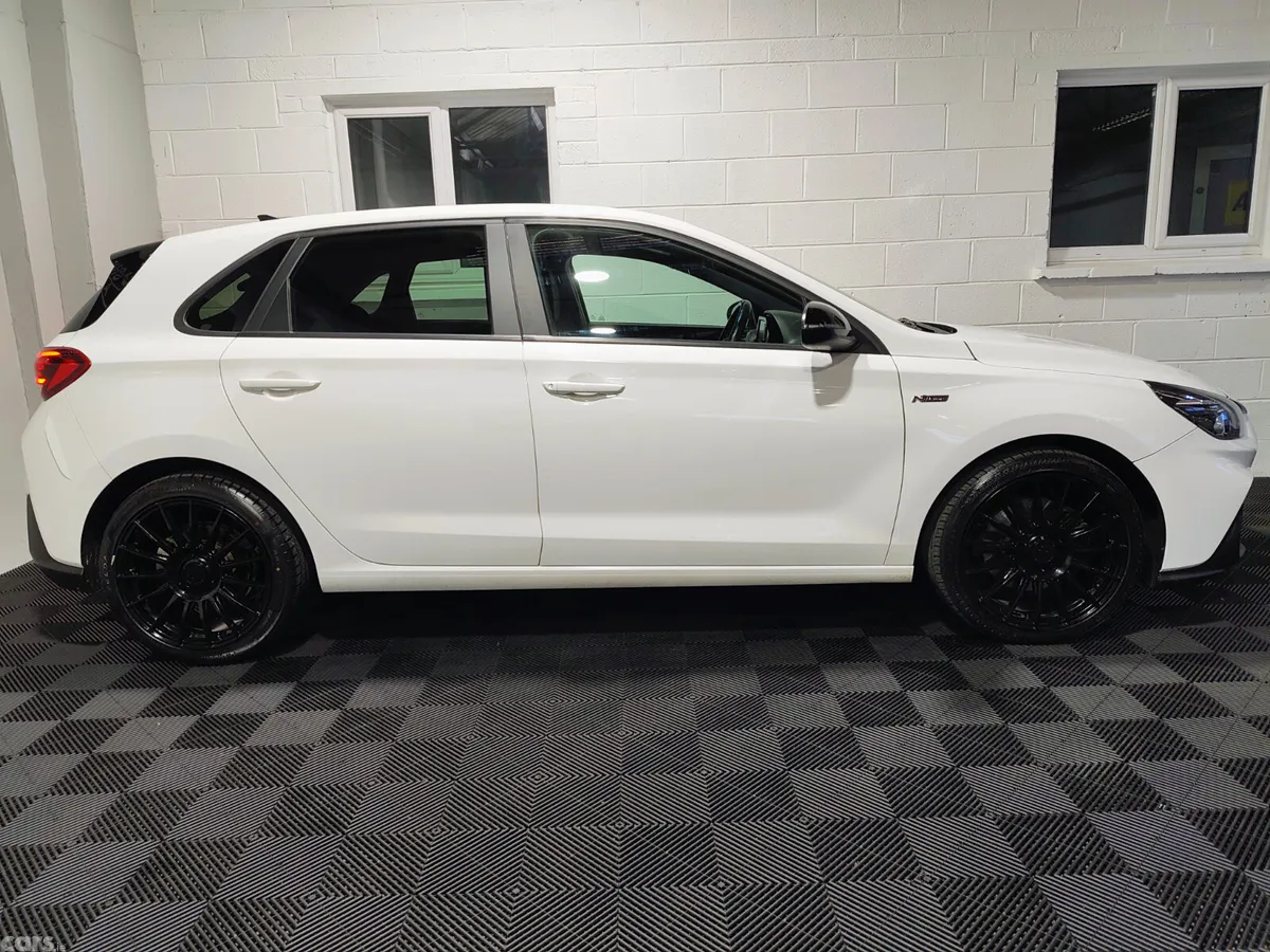 Hyundai i30 Hatchback, Petrol, 2022, White