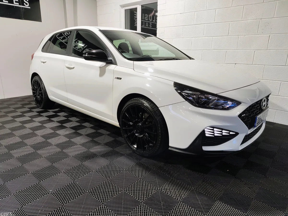 Hyundai i30 Hatchback, Petrol, 2022, White