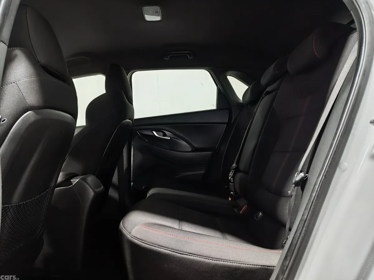 Hyundai i30 Hatchback, Petrol, 2022, White
