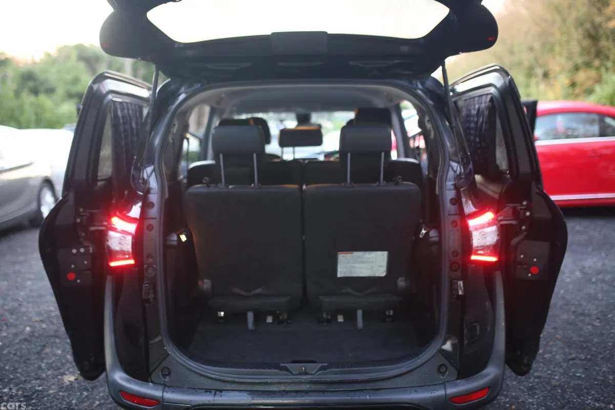 Toyota Sienta Estate, Petrol, 2018, Black