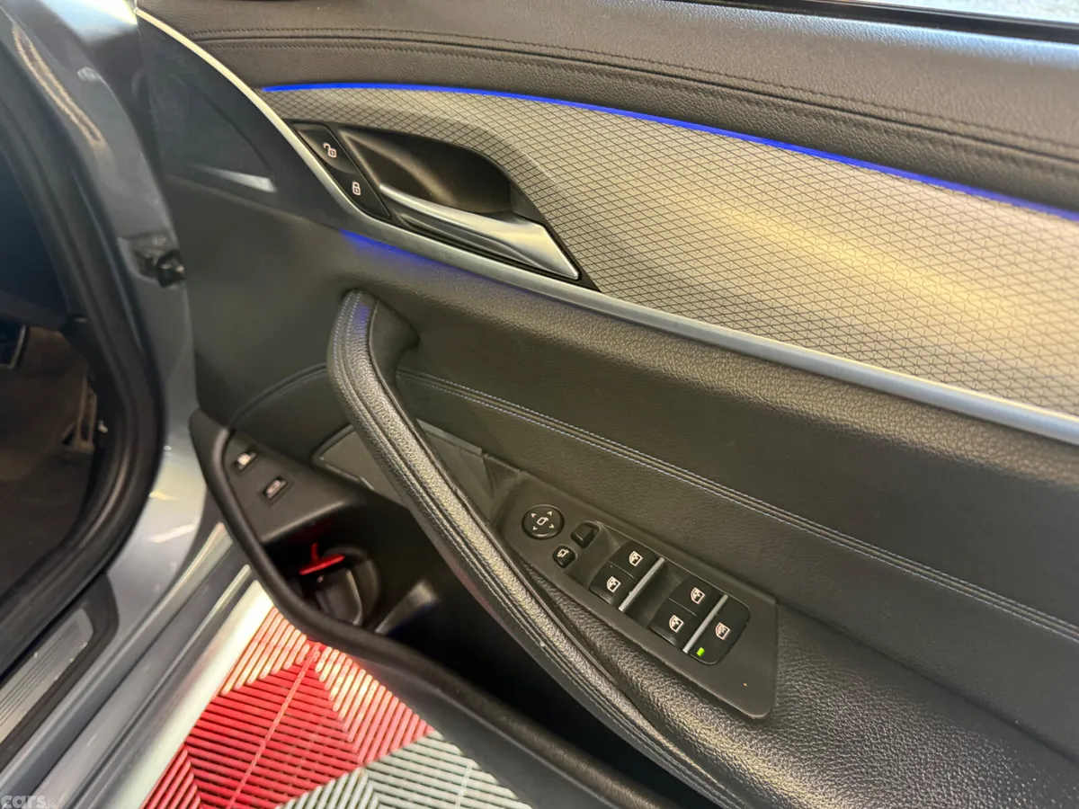 BMW 5-Series Saloon, Petrol Plug-in Hybrid, 2018, Grey