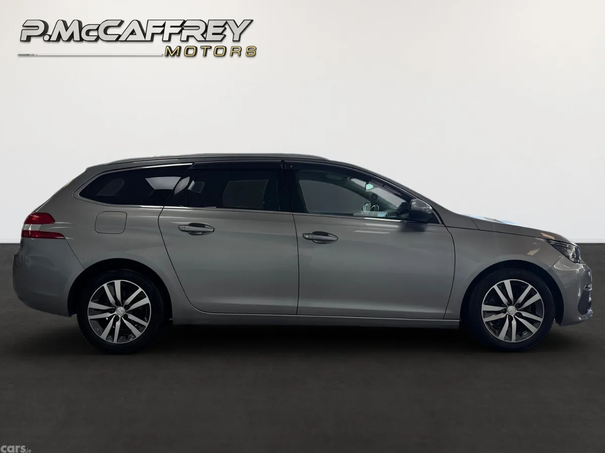 Peugeot 308 Estate, Diesel, 2018, Grey