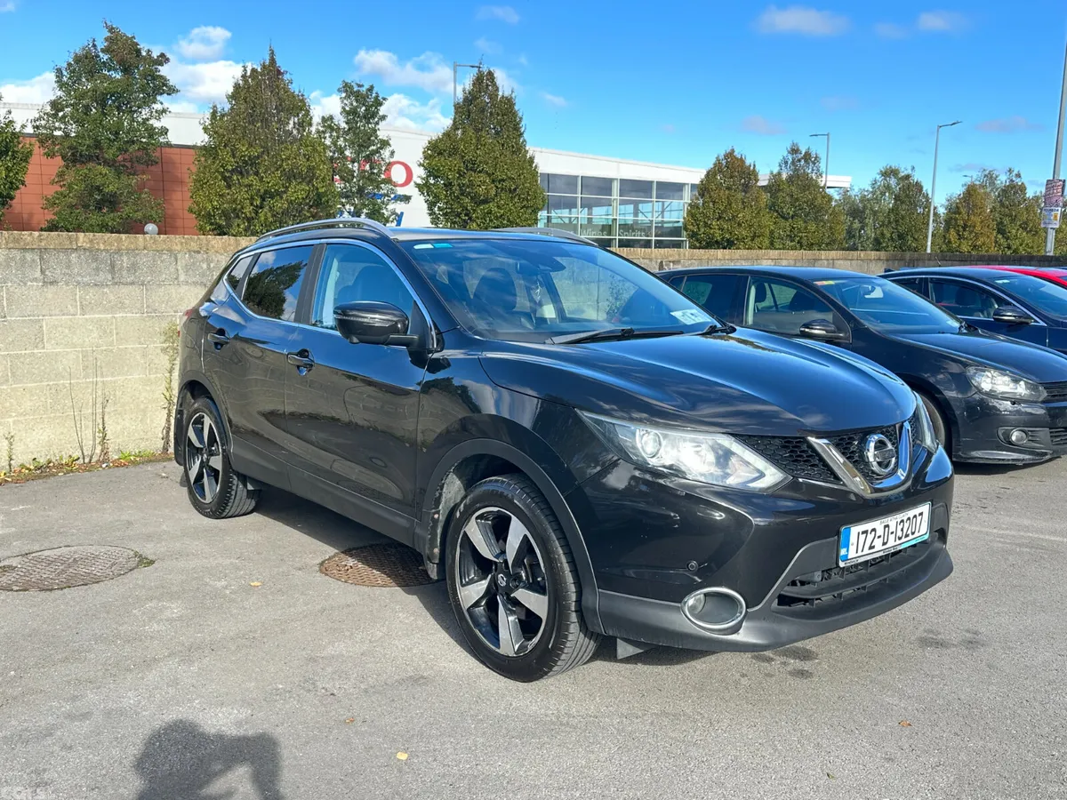 Nissan Qashqai SUV, Diesel, 2017, Black