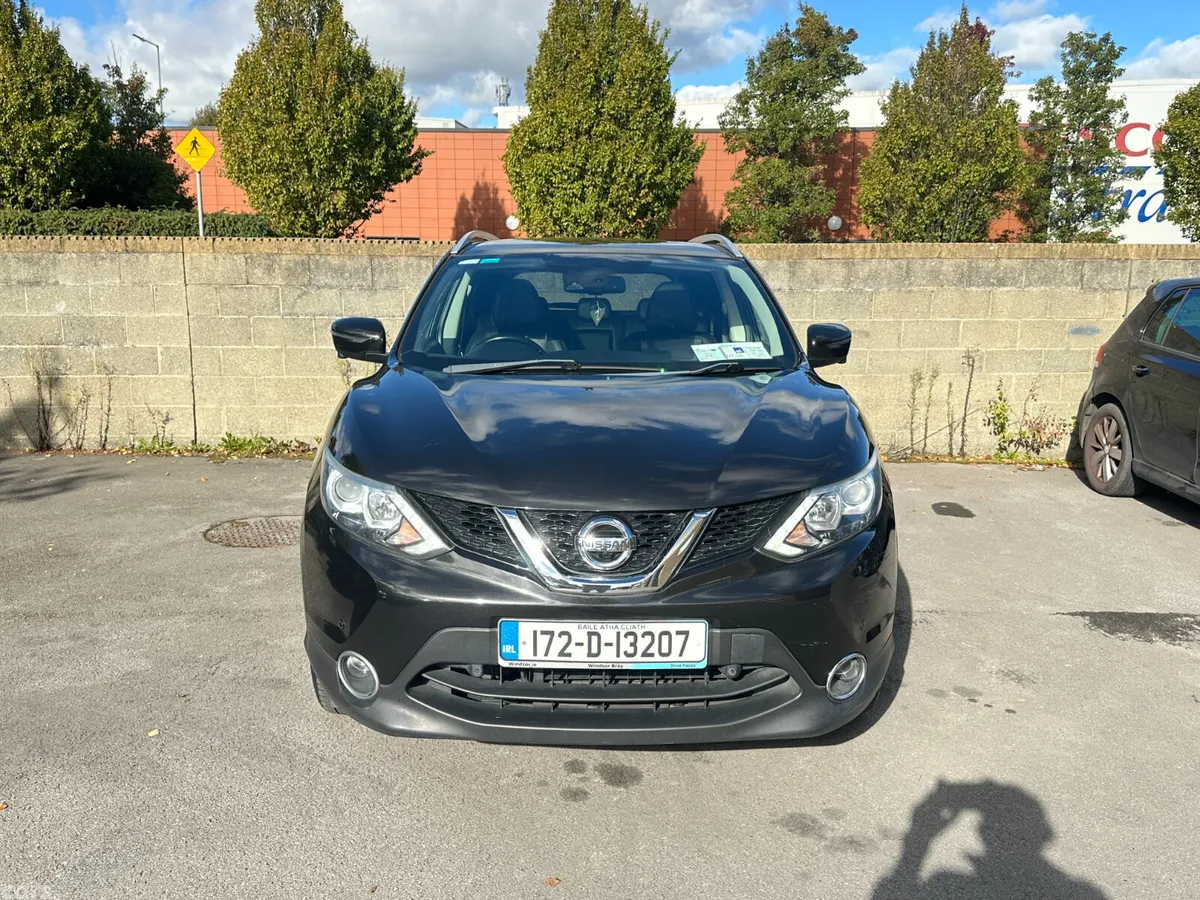 Nissan Qashqai SUV, Diesel, 2017, Black