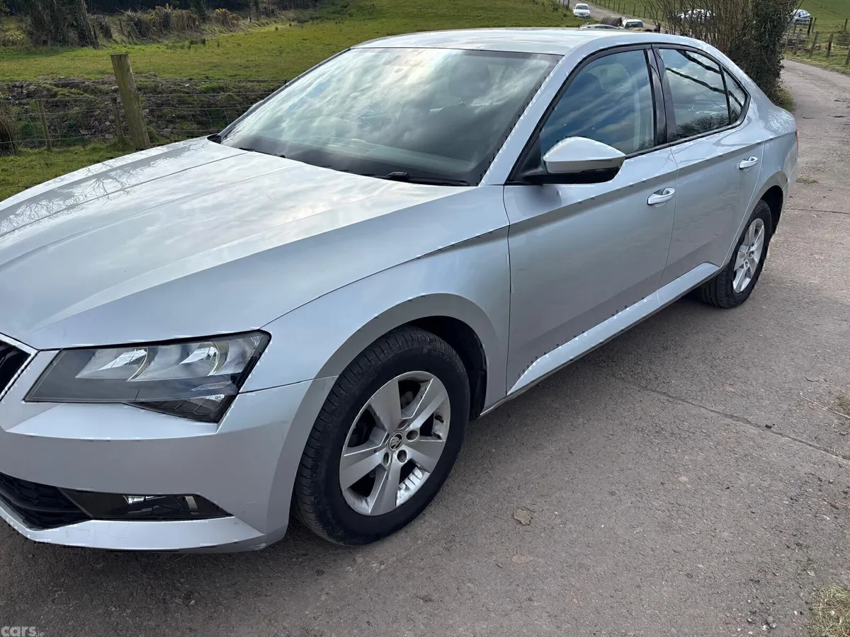 Skoda Superb Hatchback, Diesel, 2016, Silver