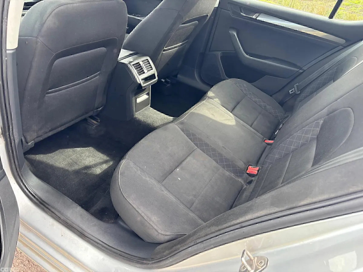 Skoda Superb Hatchback, Diesel, 2016, Silver