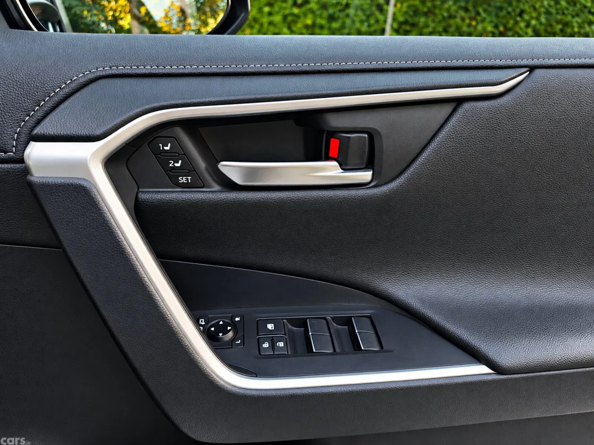 Toyota RAV4 SUV, Petrol Hybrid, 2019, Black