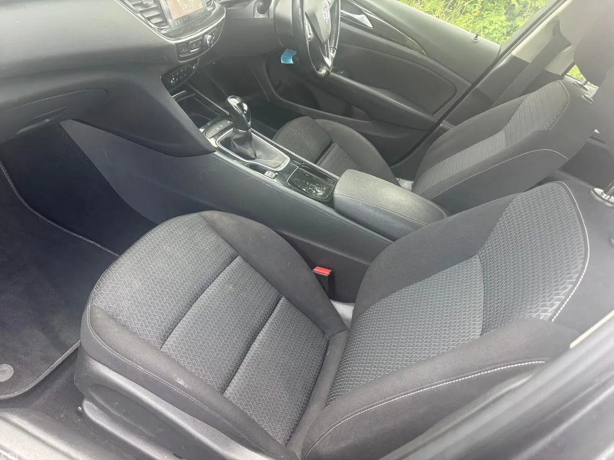 Vauxhall Insignia Hatchback, Diesel, 2022, Grey