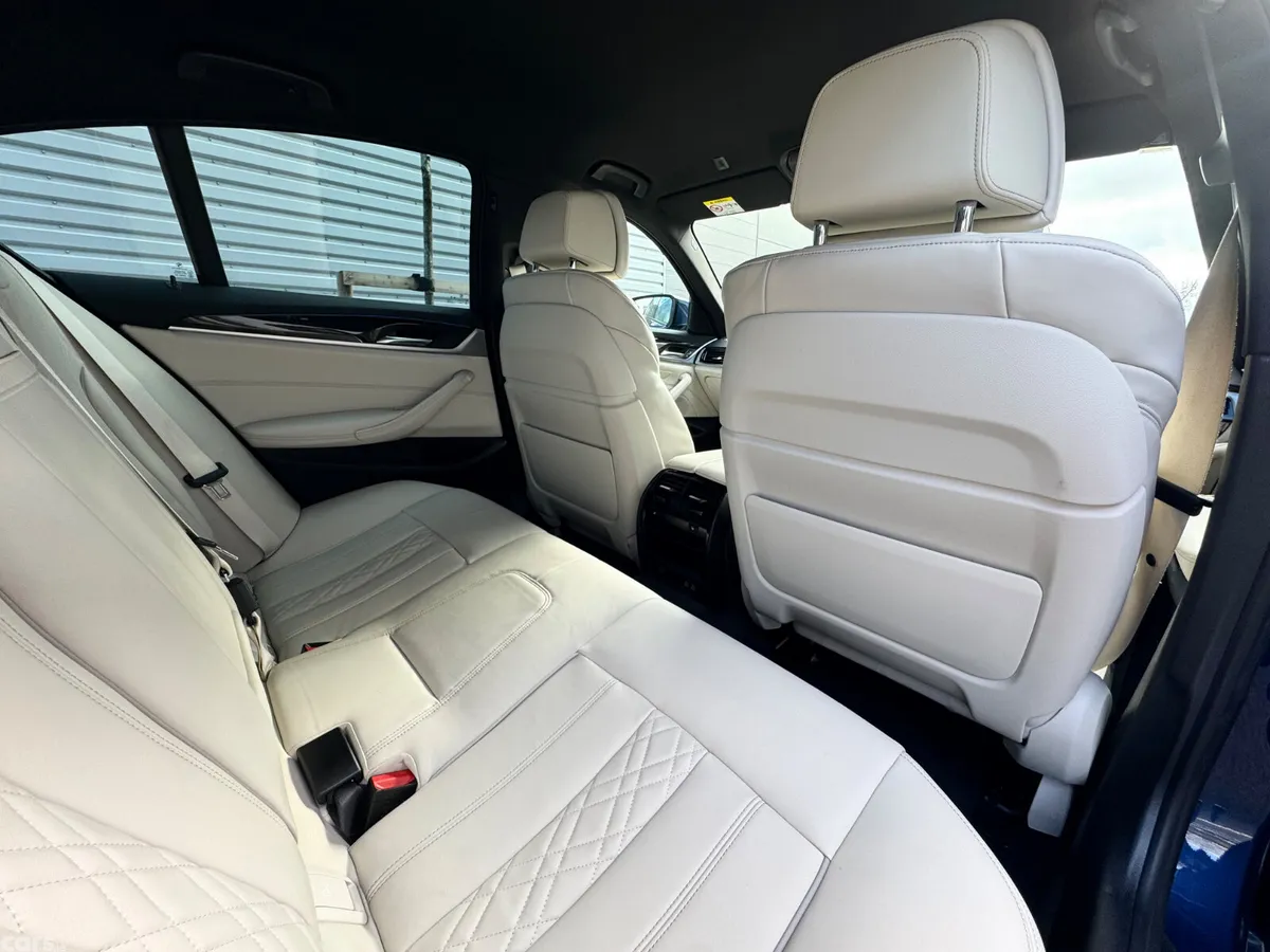BMW 5-Series Saloon, Petrol Plug-in Hybrid, 2021, Blue