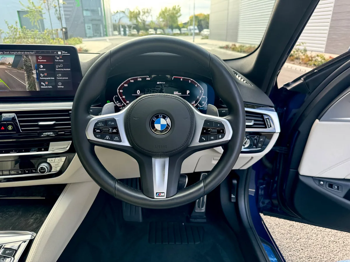 BMW 5-Series Saloon, Petrol Plug-in Hybrid, 2021, Blue