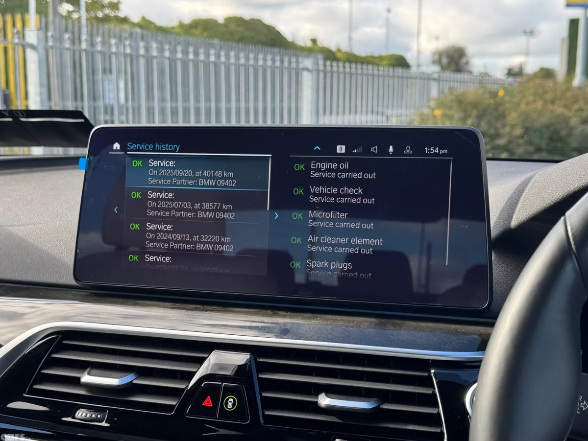 BMW 5-Series Saloon, Petrol Plug-in Hybrid, 2021, Blue