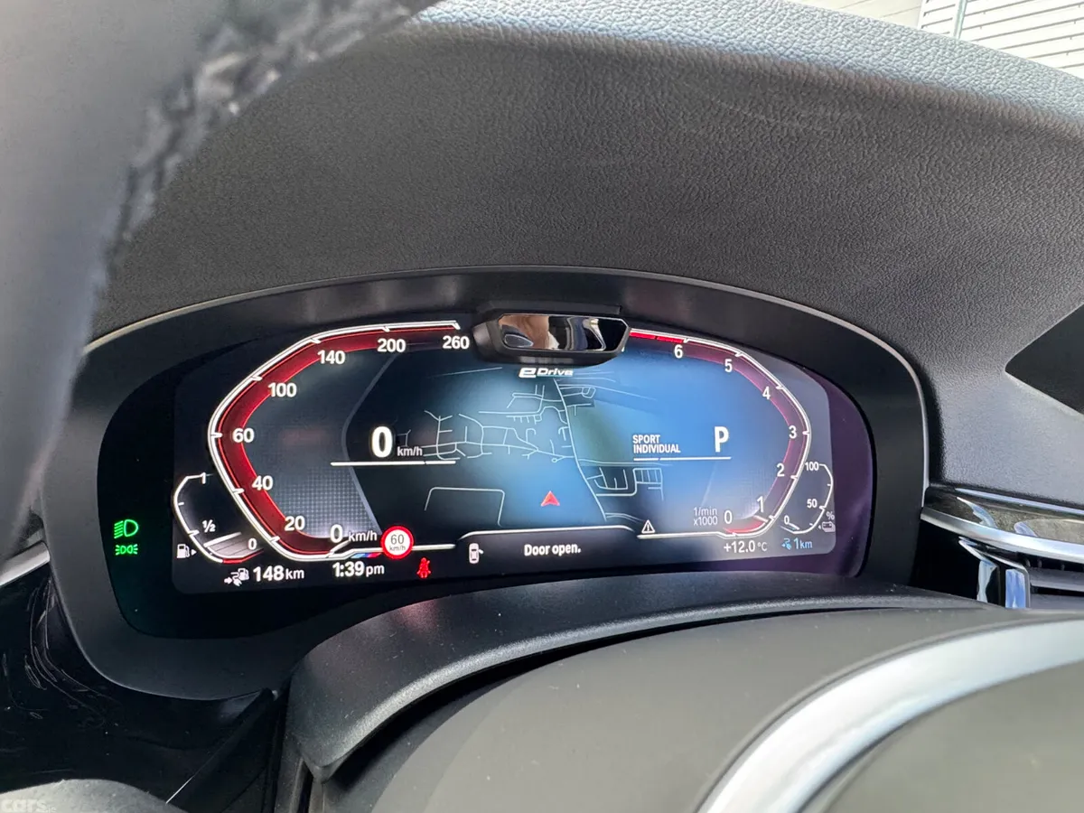 BMW 5-Series Saloon, Petrol Plug-in Hybrid, 2021, Blue