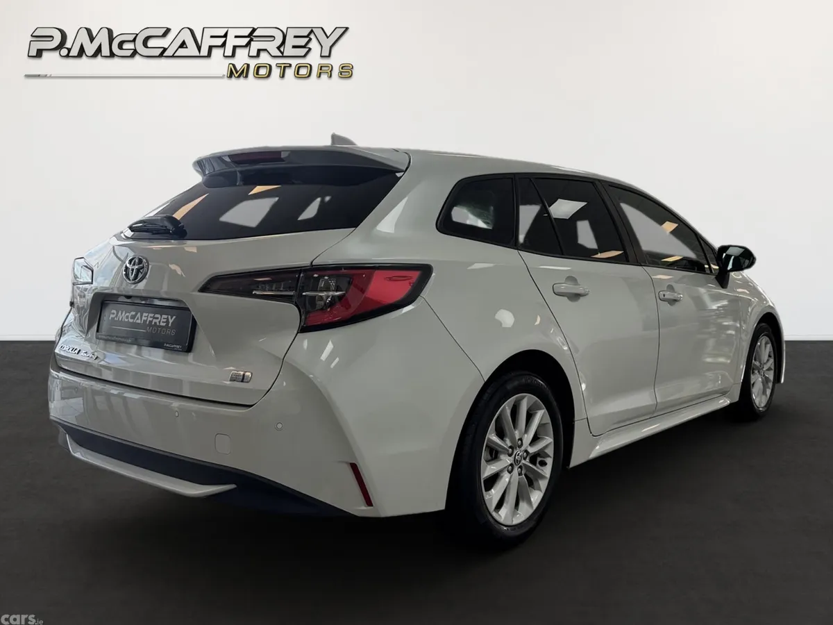 Toyota Corolla Estate, Petrol Hybrid, 2022, White