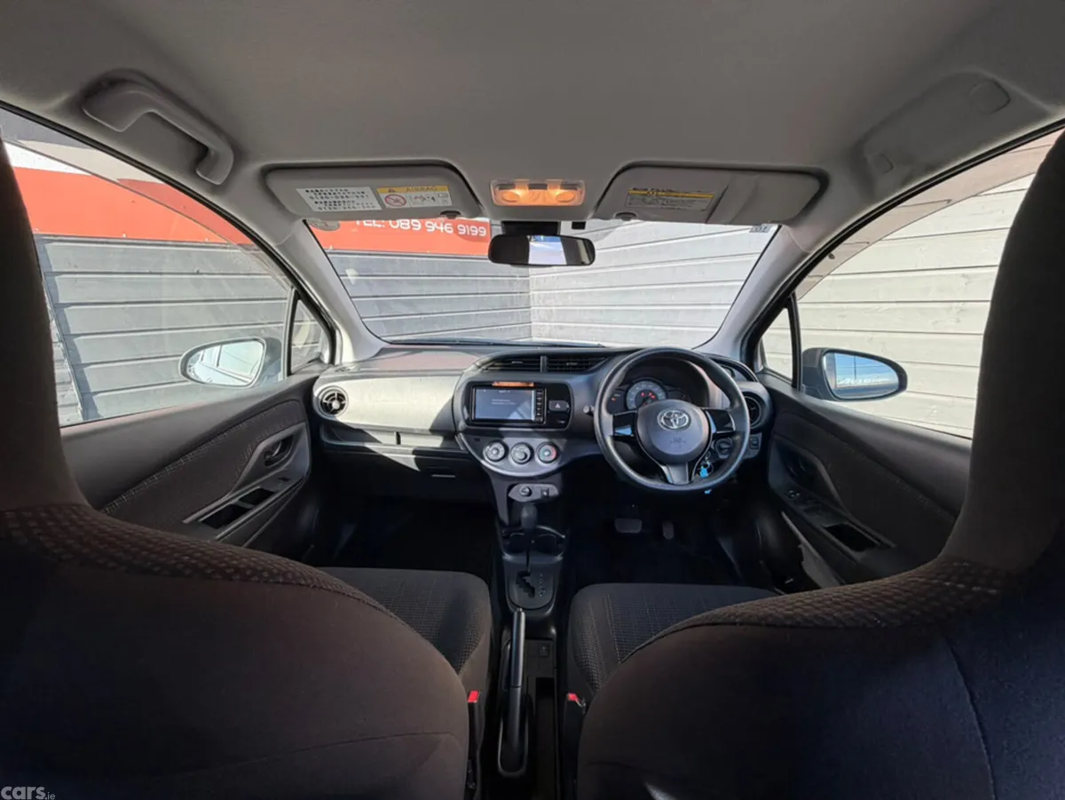 Toyota Yaris Hatchback, Petrol, 2017, Black