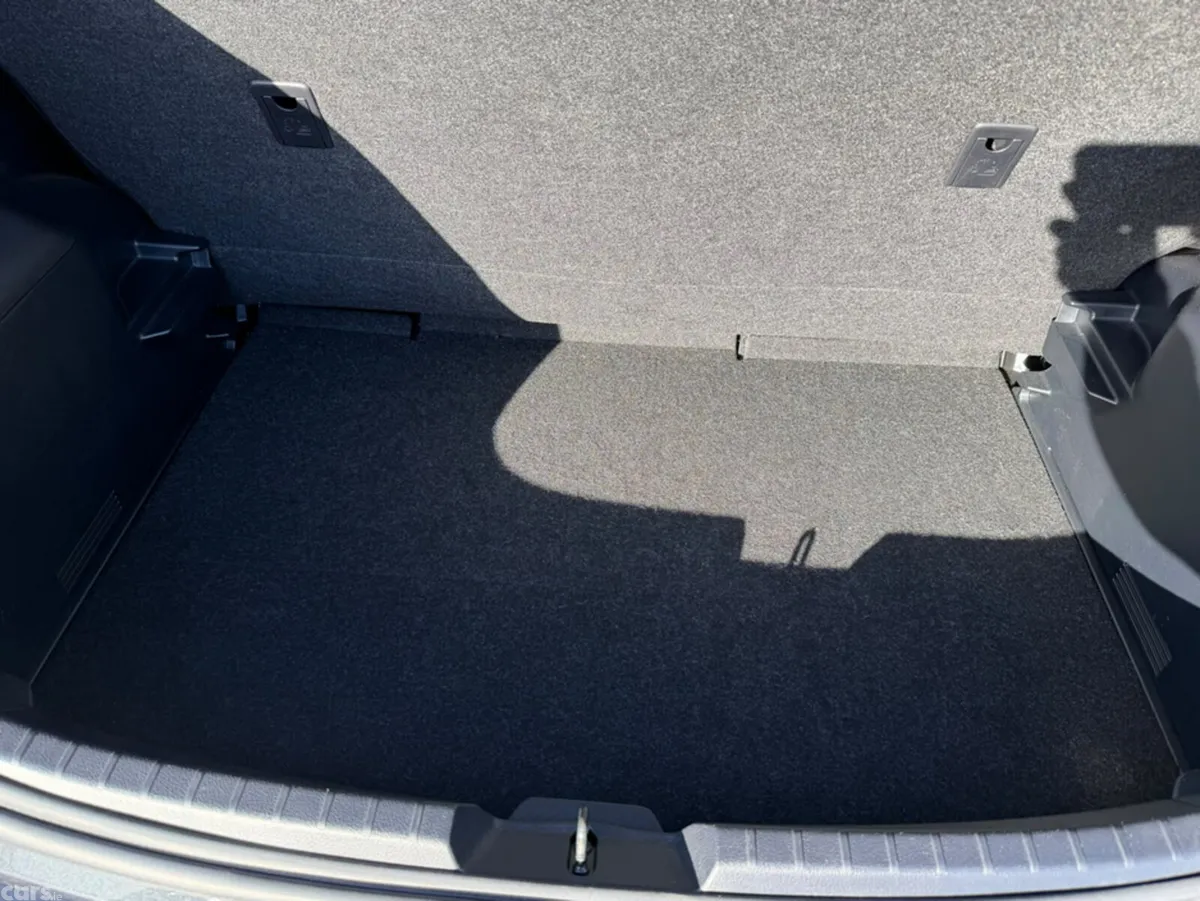 Toyota Yaris Hatchback, Petrol, 2017, Black