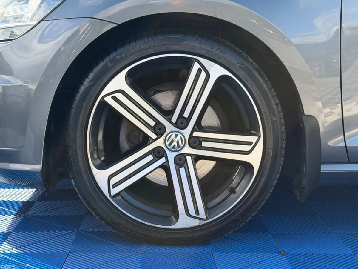 Volkswagen Golf Hatchback, Diesel, 2017, Grey