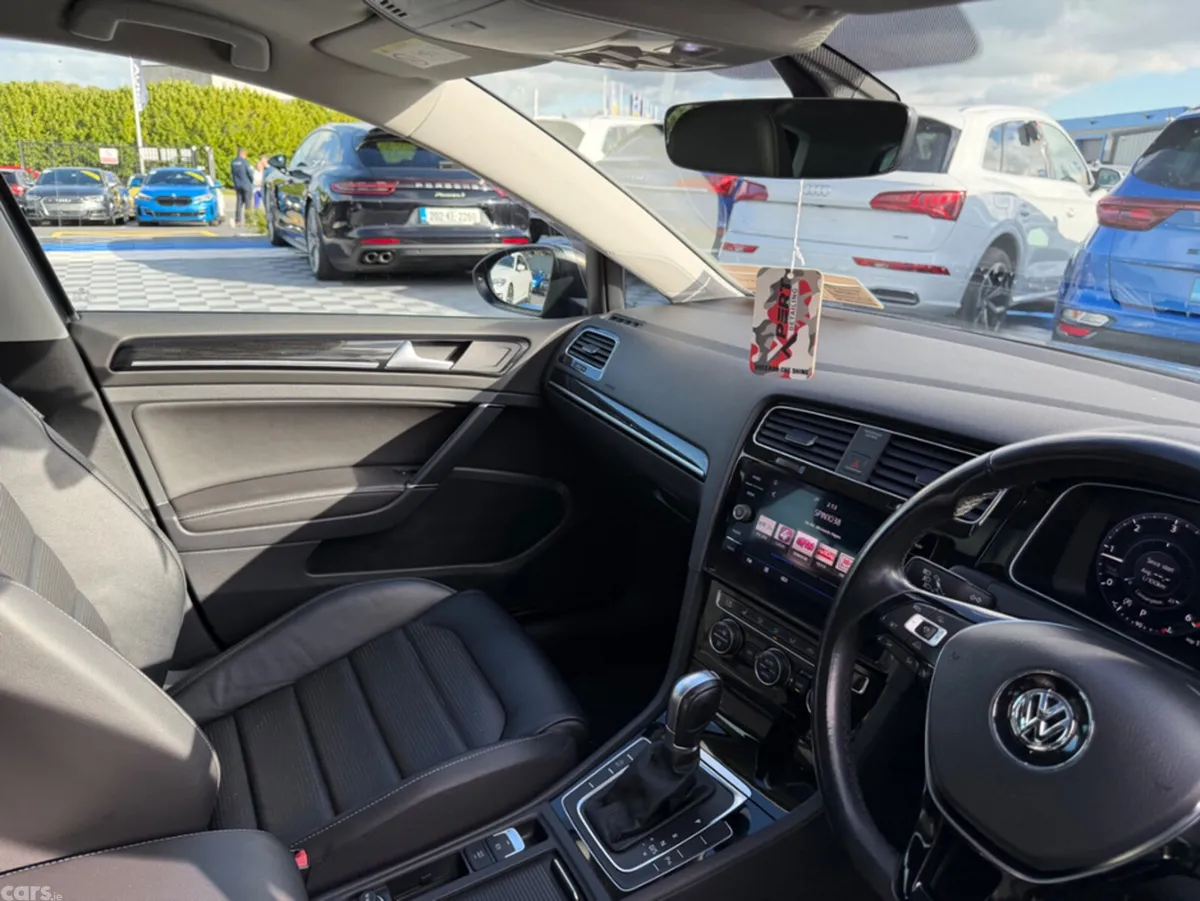 Volkswagen Golf Hatchback, Diesel, 2017, Grey