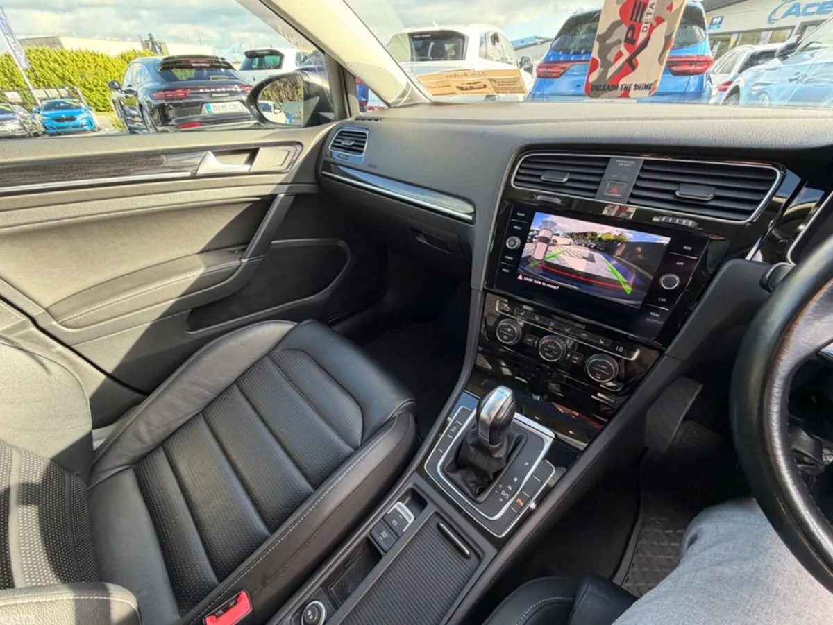 Volkswagen Golf Hatchback, Diesel, 2017, Grey