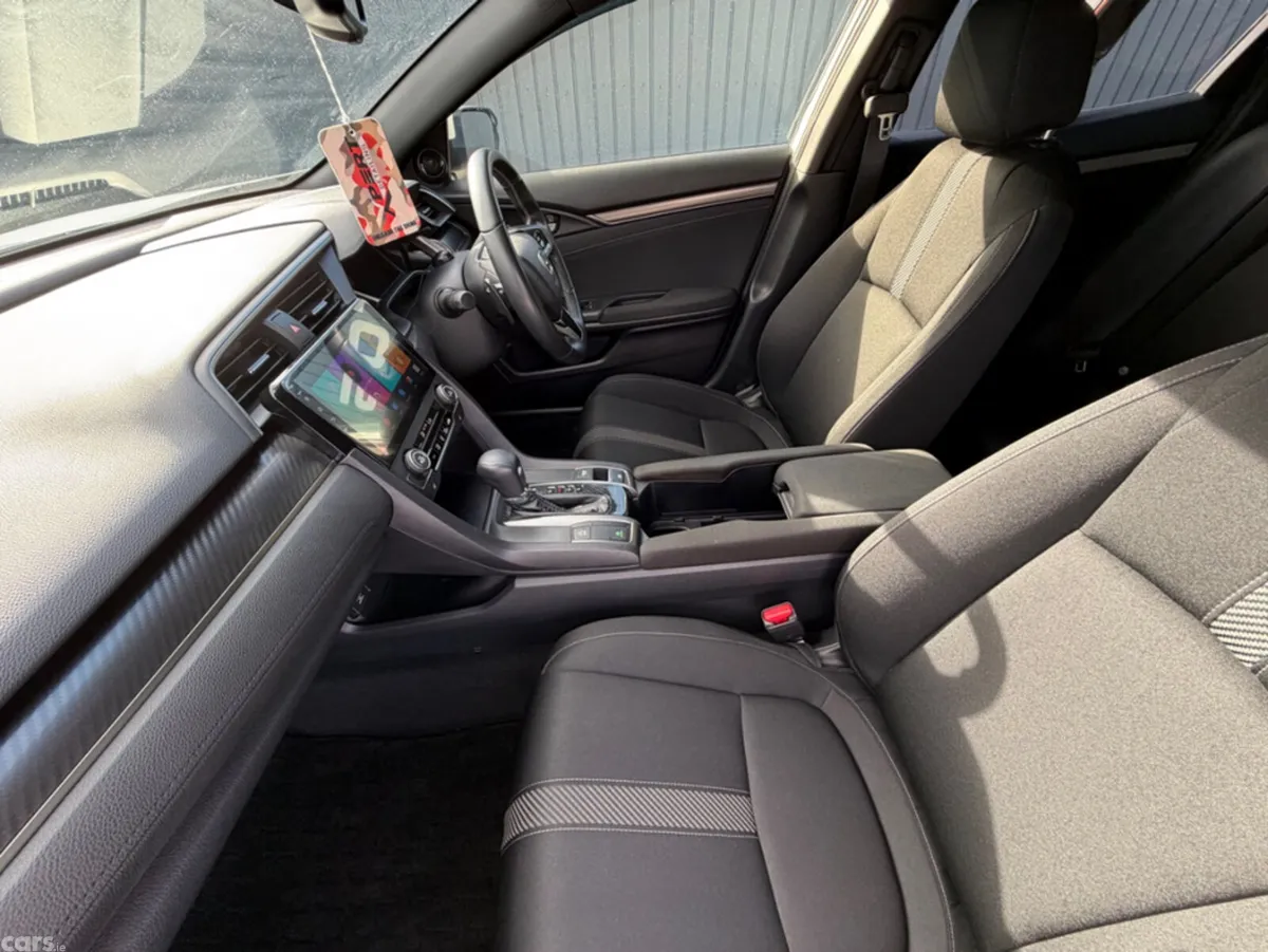 Honda Civic Hatchback, Petrol, 2019, White