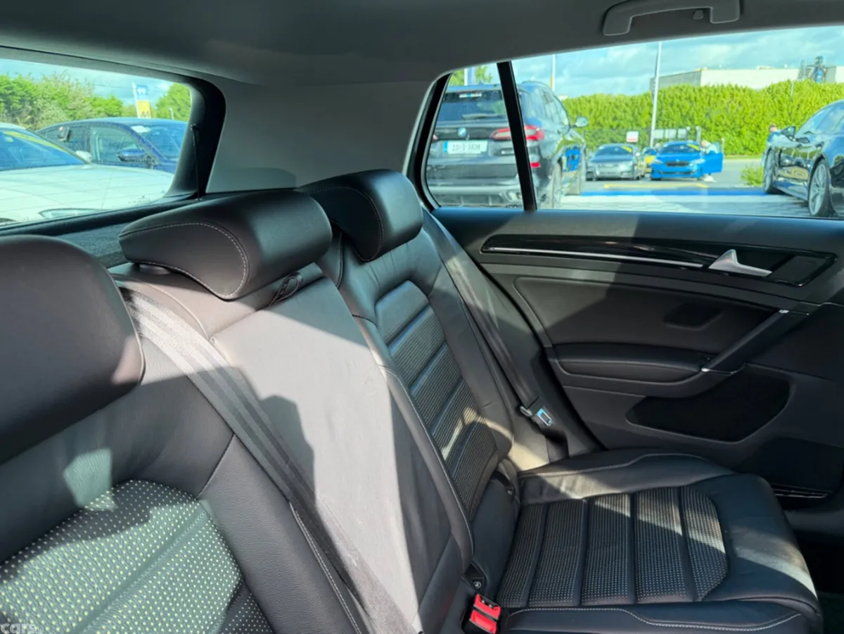 Volkswagen Golf Hatchback, Diesel, 2017, Grey