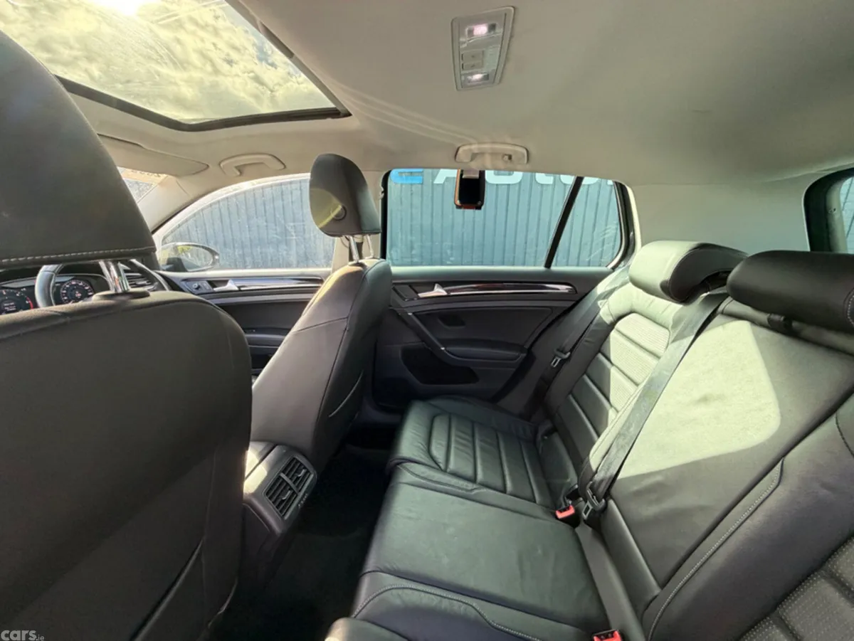 Volkswagen Golf Hatchback, Diesel, 2017, Grey