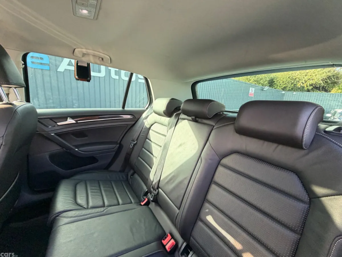 Volkswagen Golf Hatchback, Diesel, 2017, Grey