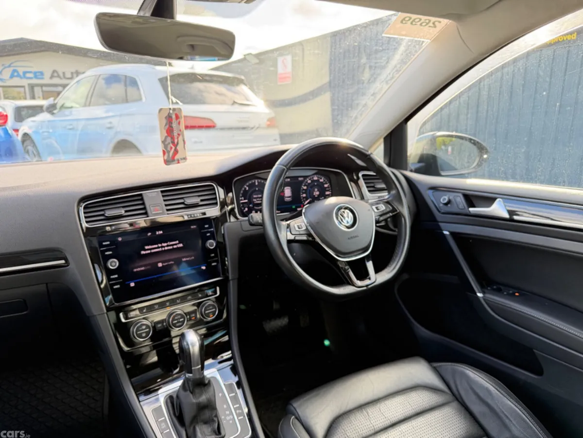 Volkswagen Golf Hatchback, Diesel, 2017, Grey