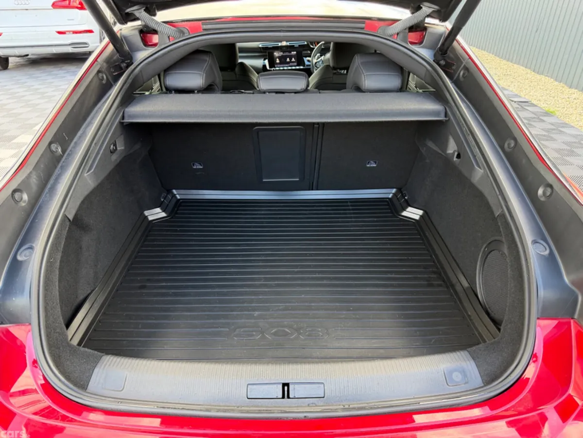 Peugeot 508 Saloon, Diesel, 2019, Red