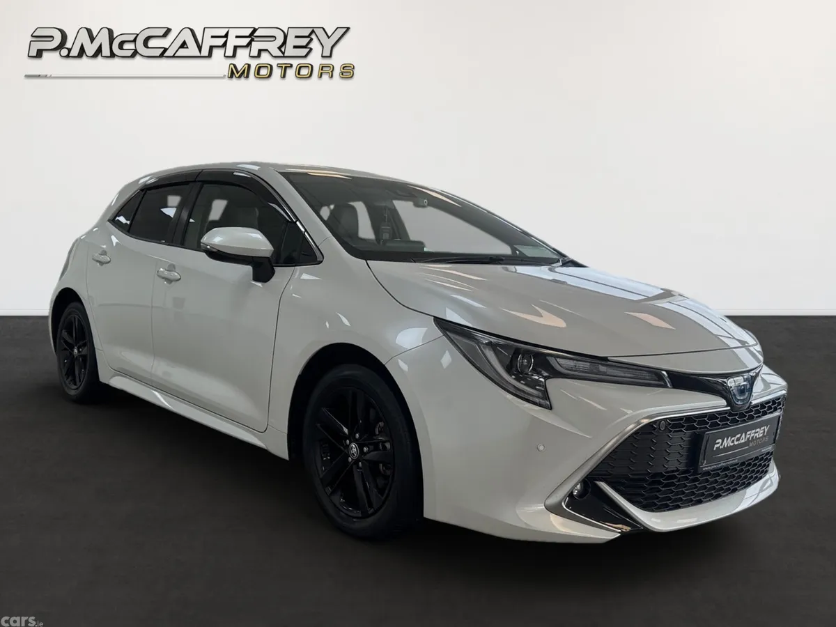 Toyota Corolla Hatchback, Petrol Hybrid, 2021, White