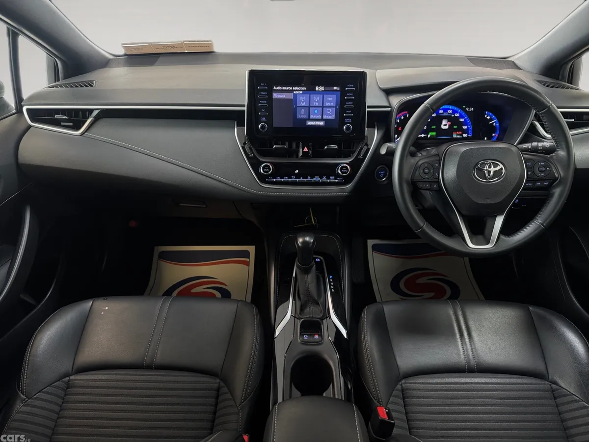 Toyota Corolla Hatchback, Petrol Hybrid, 2021, White