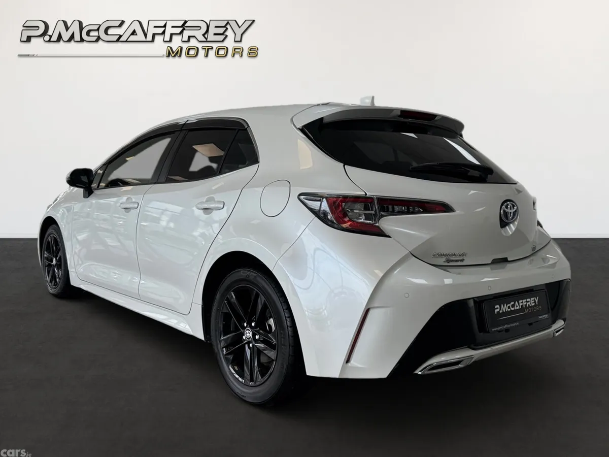 Toyota Corolla Hatchback, Petrol Hybrid, 2021, White