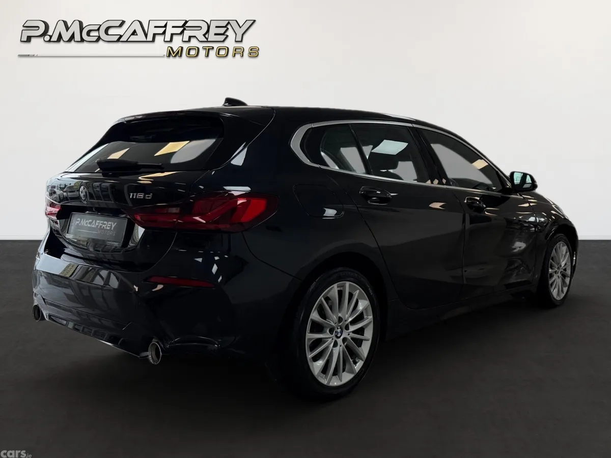 BMW 1-Series Hatchback, Diesel, 2021, Black