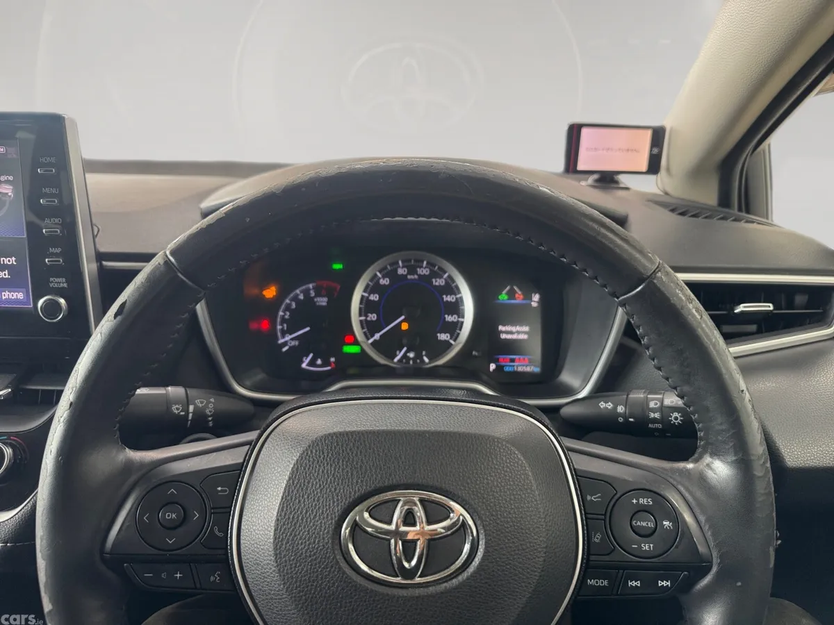 Toyota Corolla Saloon, Petrol Hybrid, 2019, White