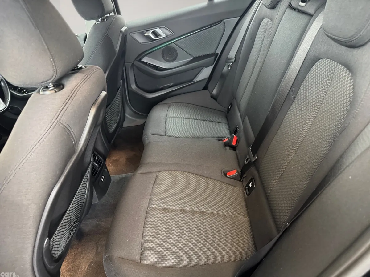 BMW 1-Series Hatchback, Diesel, 2021, Black
