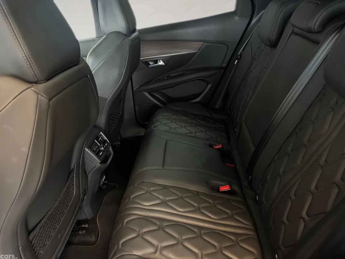 Peugeot 3008 SUV, Petrol Plug-in Hybrid, 2021, Black