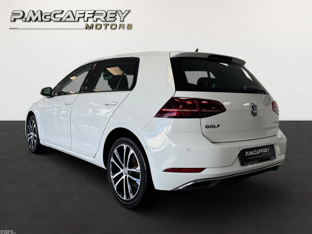 Volkswagen Golf Hatchback, Diesel, 2019, White