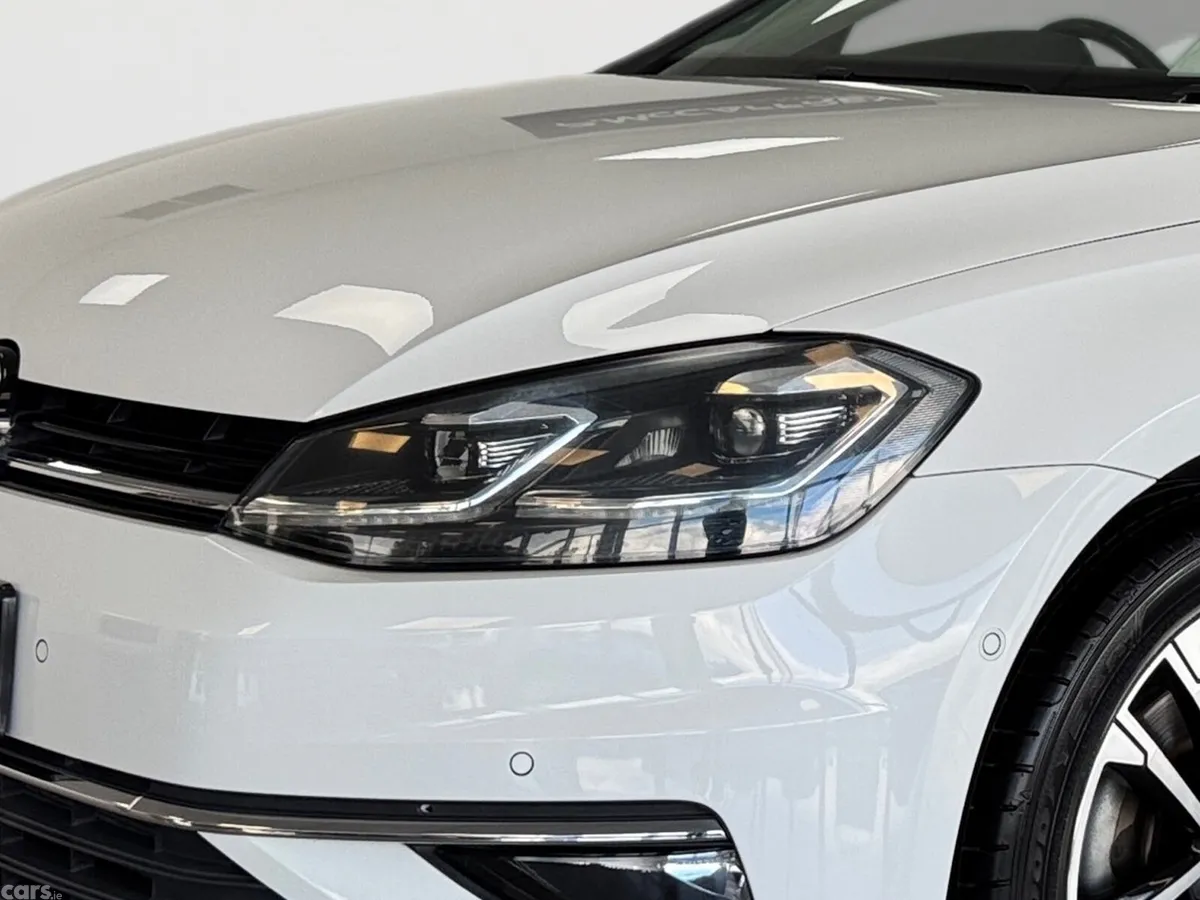 Volkswagen Golf Hatchback, Diesel, 2019, White