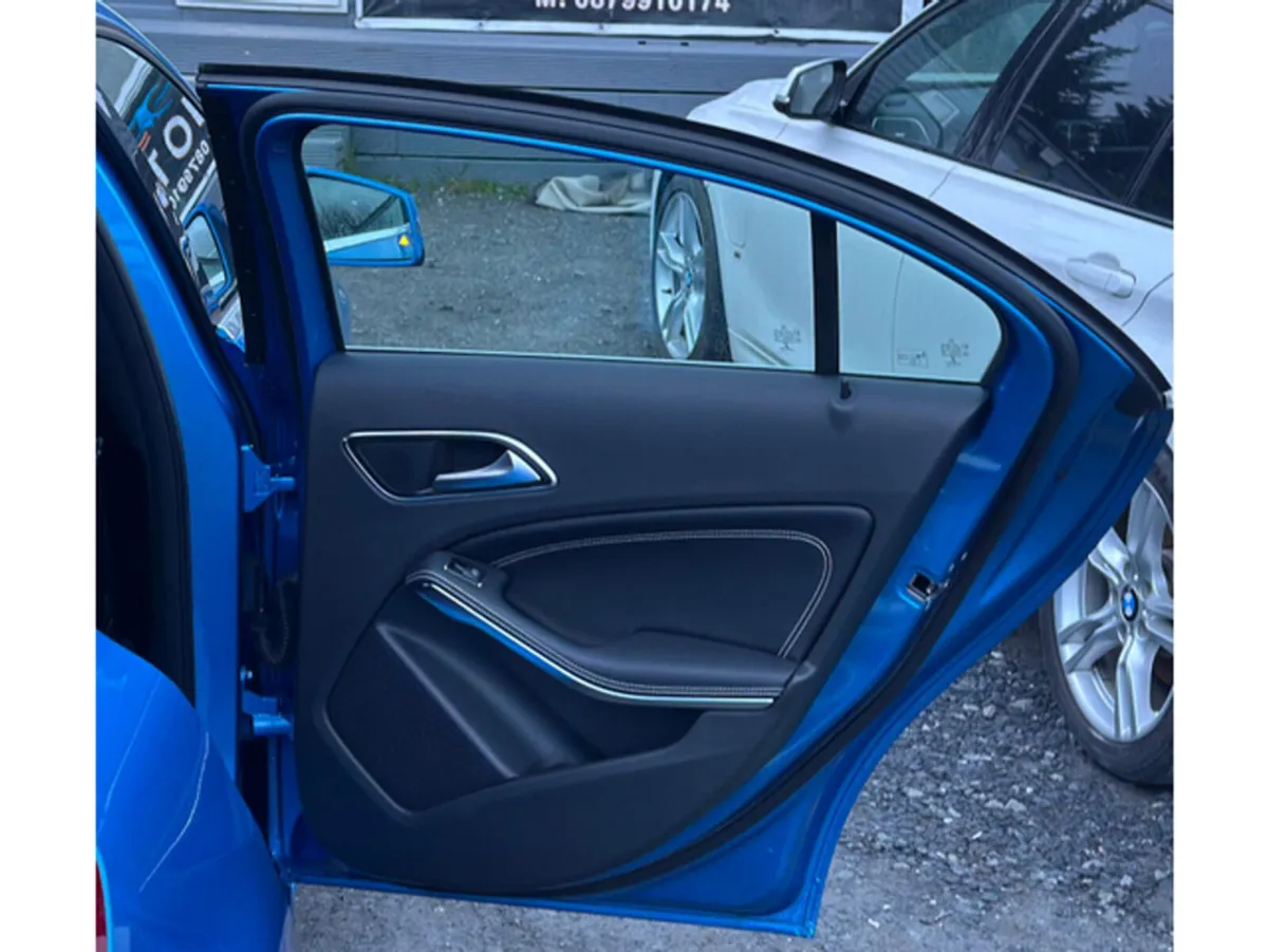 Mercedes-Benz A-Class Hatchback, Petrol, 2014, Blue