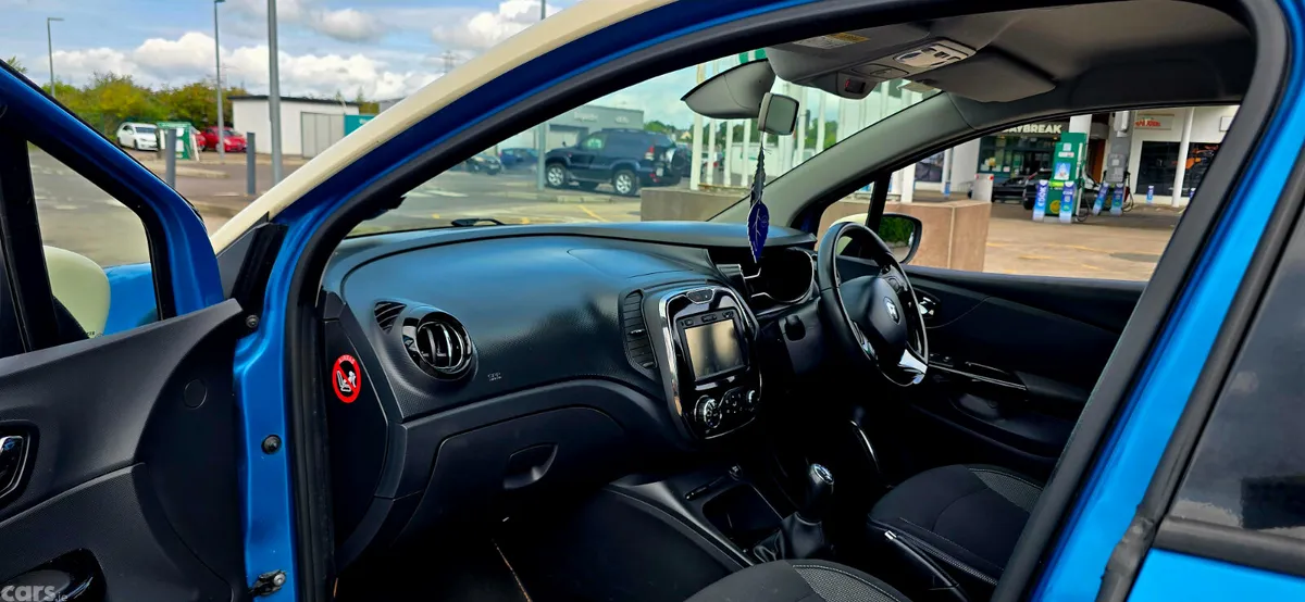 Renault Captur Hatchback, Diesel, 2015, Blue