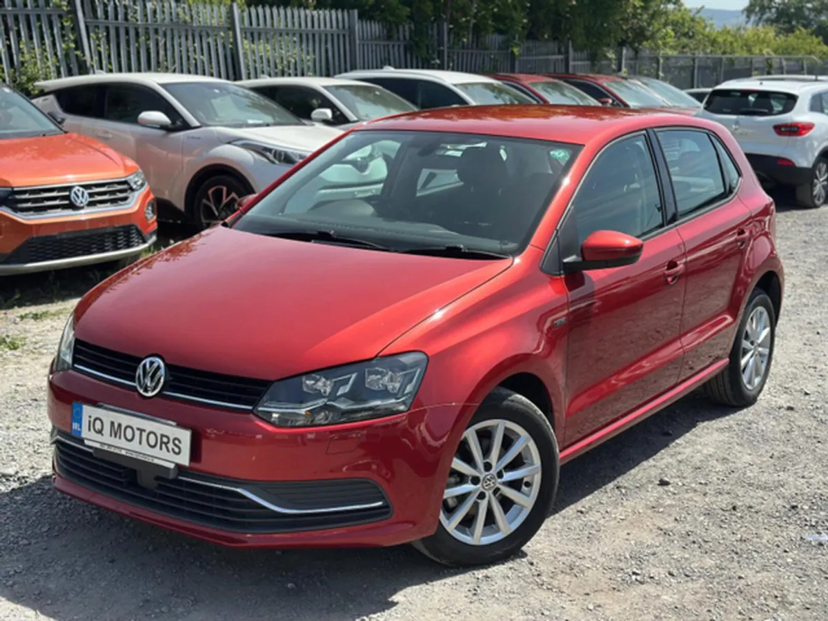 Volkswagen Polo Hatchback, Petrol, 2015, Red