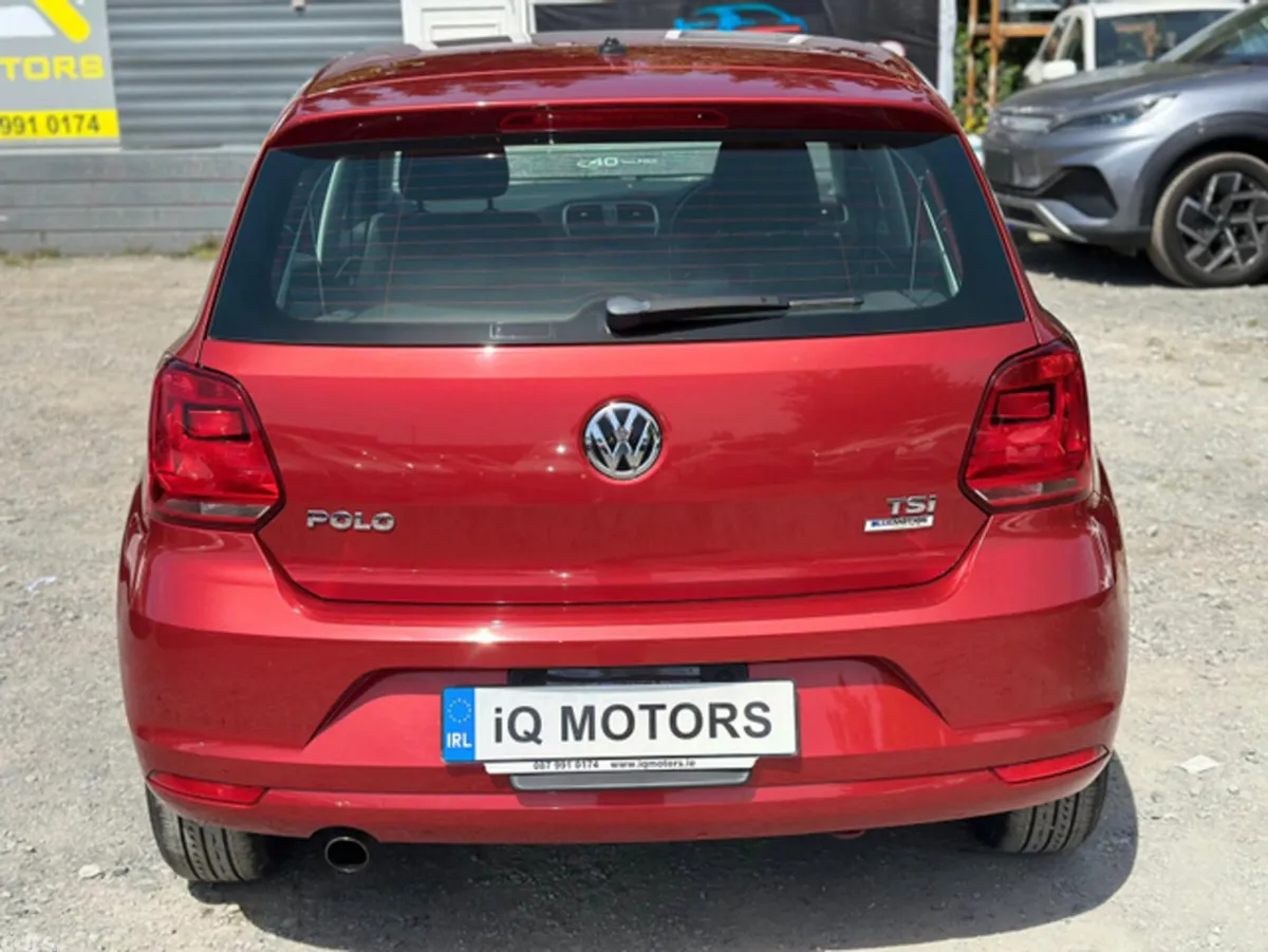 Volkswagen Polo Hatchback, Petrol, 2015, Red