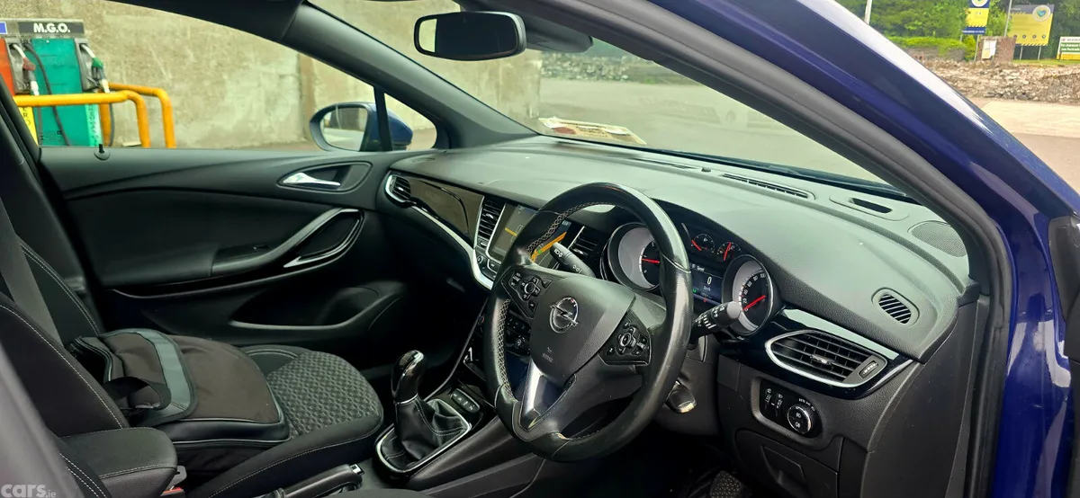 Opel Astra Hatchback, Diesel, 2016, Blue